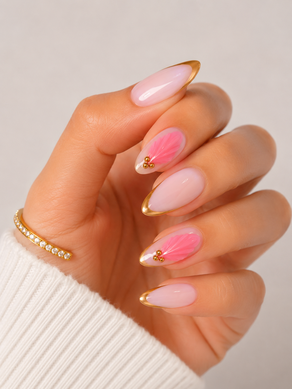 Pink Mermaid Shell Press On Nails | Gold Outline Aura Nails | Luxury Pearl Coquette Nail Set